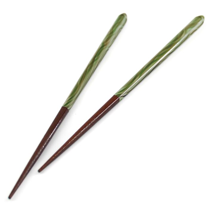 712213 tairanami essstaebchen hashi gruen rotbraun 001