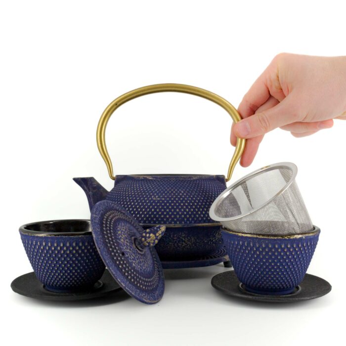 330593 arare tetsubin komplett set gusseisenkanne teekanne 900 ml blaugold 002