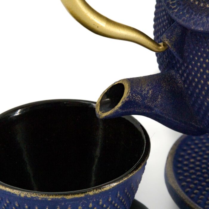 330593 arare tetsubin komplett set gusseisenkanne teekanne 900 ml blaugold 003