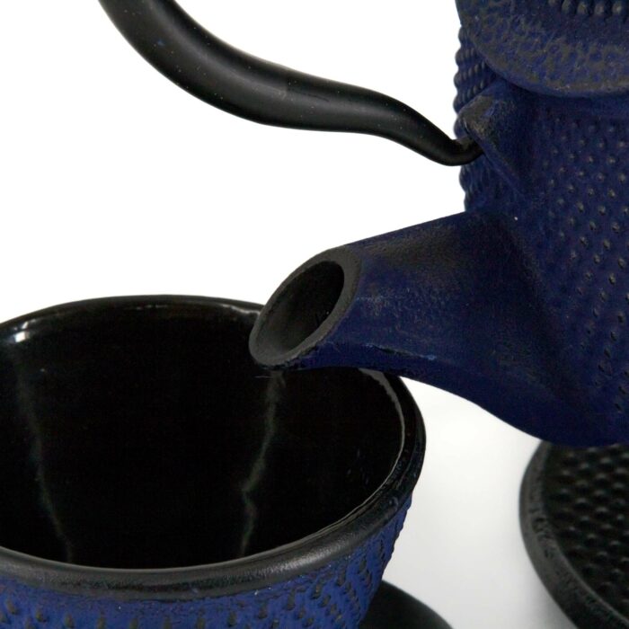 666889 arare tetsubin komplett set gusseisenkanne teekanne 1200 ml blau 003