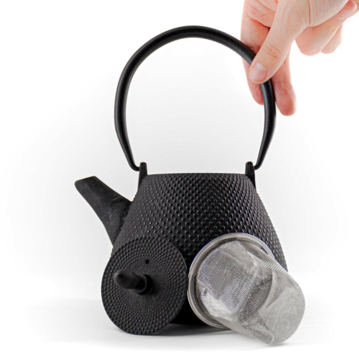 680529 akemi gusseisenkanne tetsubin 800 ml schwarz 002
