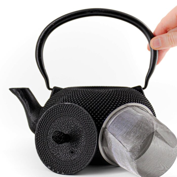 714259 arare gusseisenkanne tetsubin 1800 ml schwarz 002