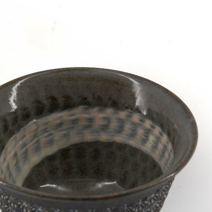 964580 nanban mishimazume keramiktasse tokinoyunomi 140 ml schwarz blau 007