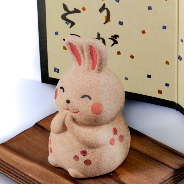 731533 usagi mini schrein mini jinja kaninchen beige rosa schwarz 005