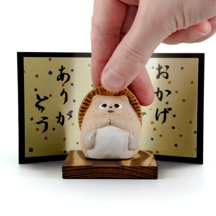 731535 tanuki mini schrein mini jinja japanischer marderhund beige weiss braun schwarz 002