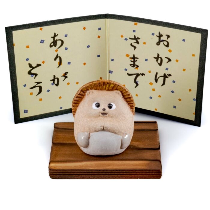 731535 tanuki mini schrein mini jinja japanischer marderhund beige weiss braun schwarz 003 basis